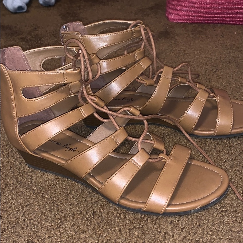 Brown American Eagle sandals